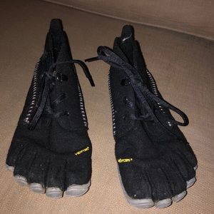 Vibram Women’s Five Finger CVT Wool Shoes
